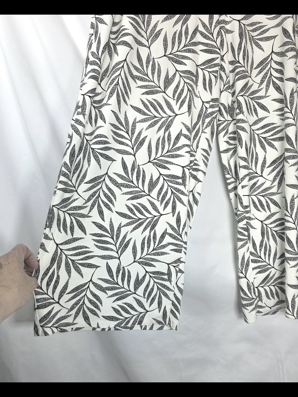 J. Jill Women's Stretch Boho Tropical Leaf Print Wide-Leg Cropped Pants Size L - Picture 5 of 6